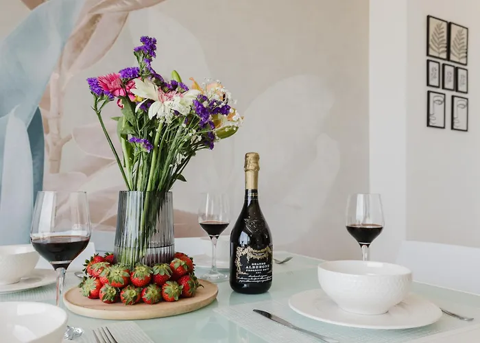 Fl9 Thelodge-sea View W Huge Terrace By Homely Apartment